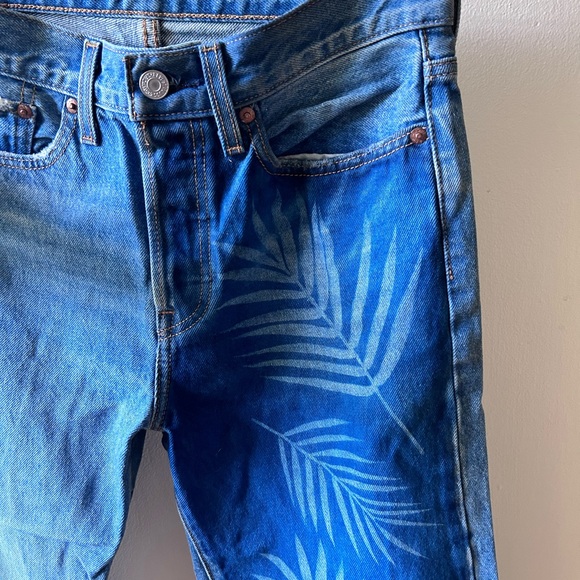 Levi’s Cyanotype Fern Jeans - Picture 3 of 8